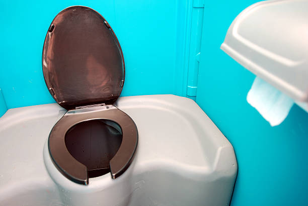 Best Portable restroom trailer rental  in Diamondhead, MS