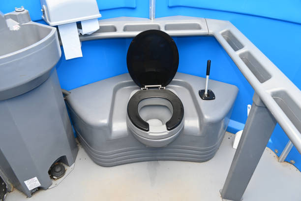 Portable Toilet Options We Offer in Diamondhead, MS